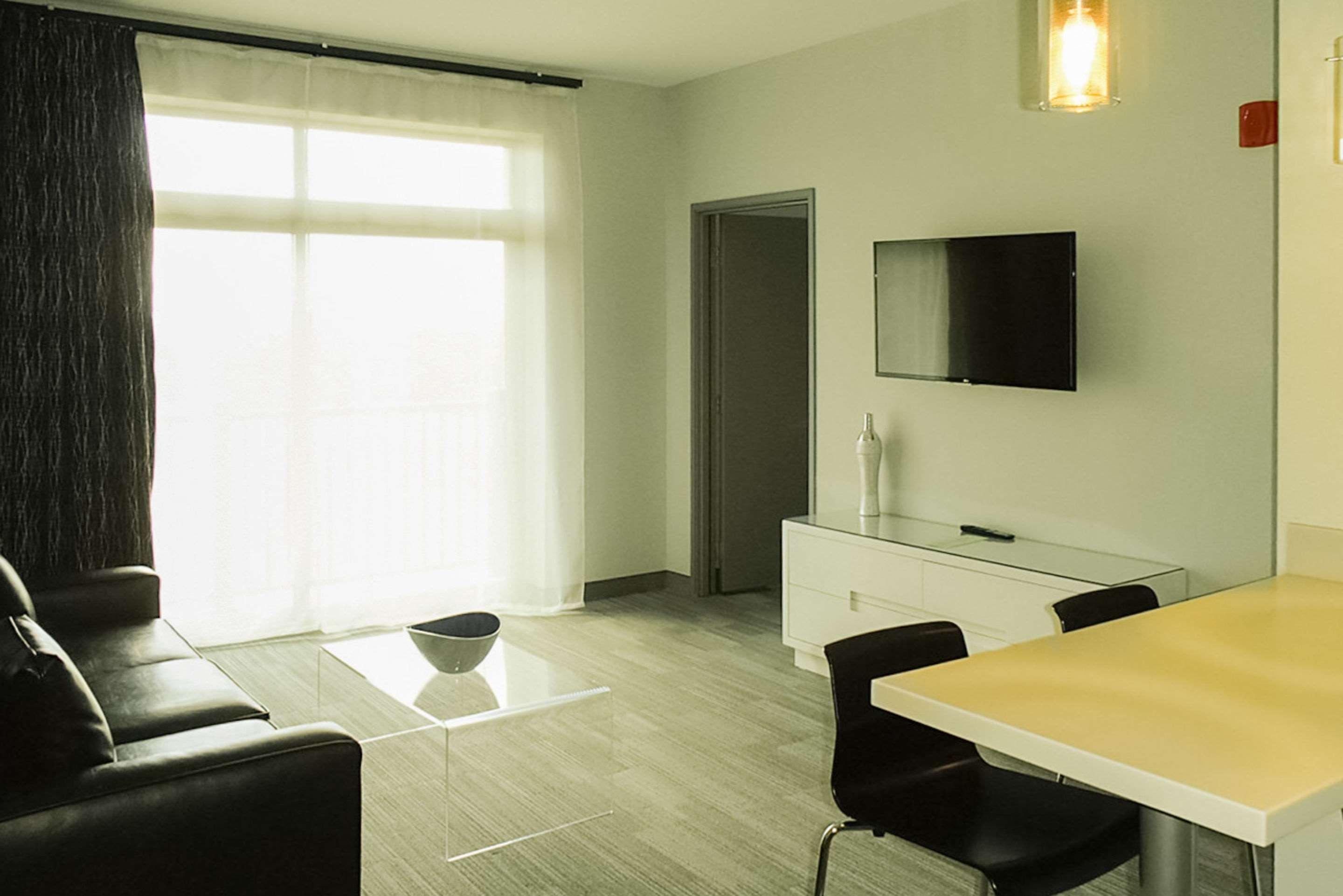 Garland Hotel, Ascend Hotel Collection New Concord Extérieur photo